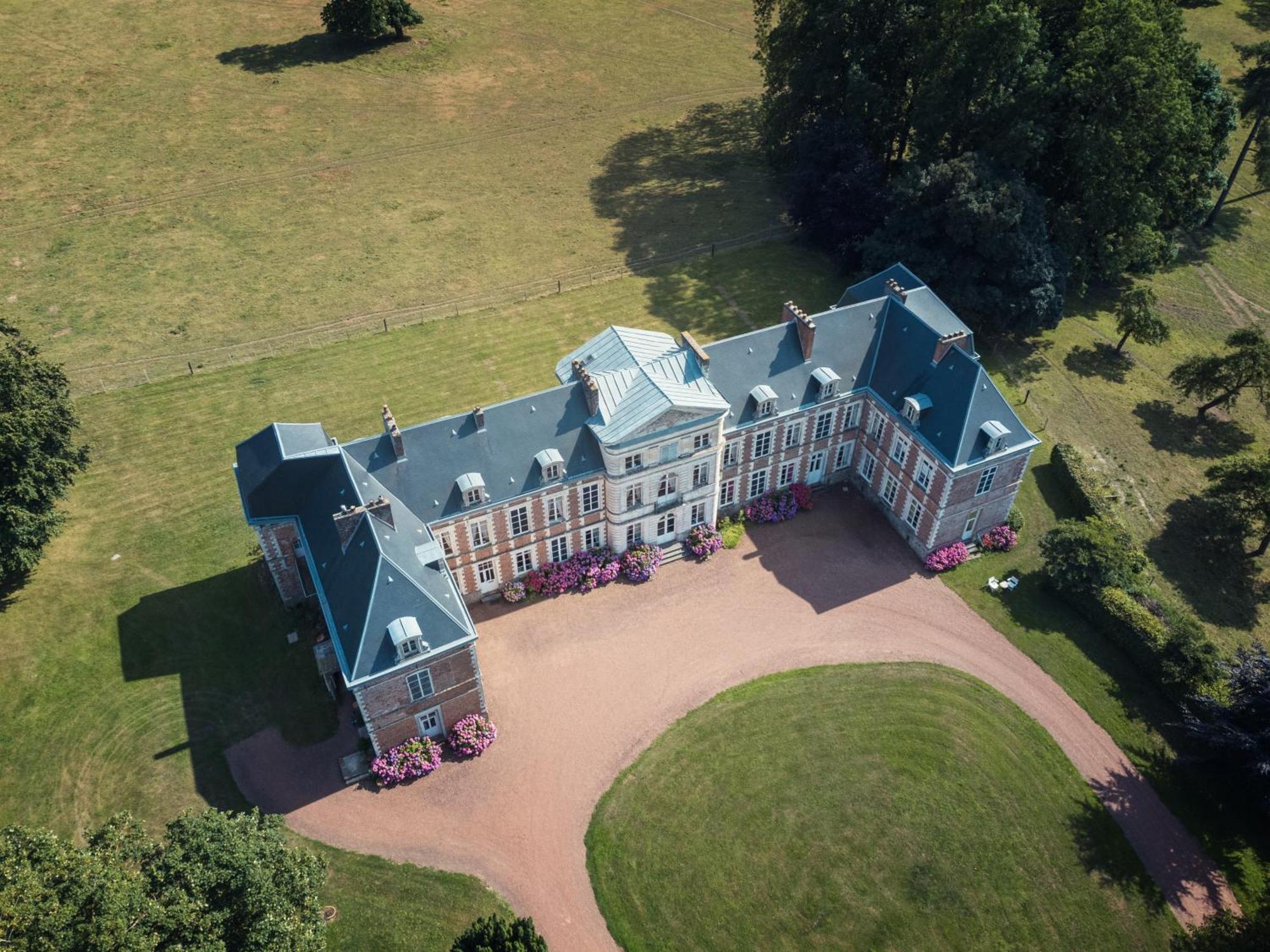 Chambres D'Hotes & Gites Du Chateau De Grand Rullecourt Exterior photo